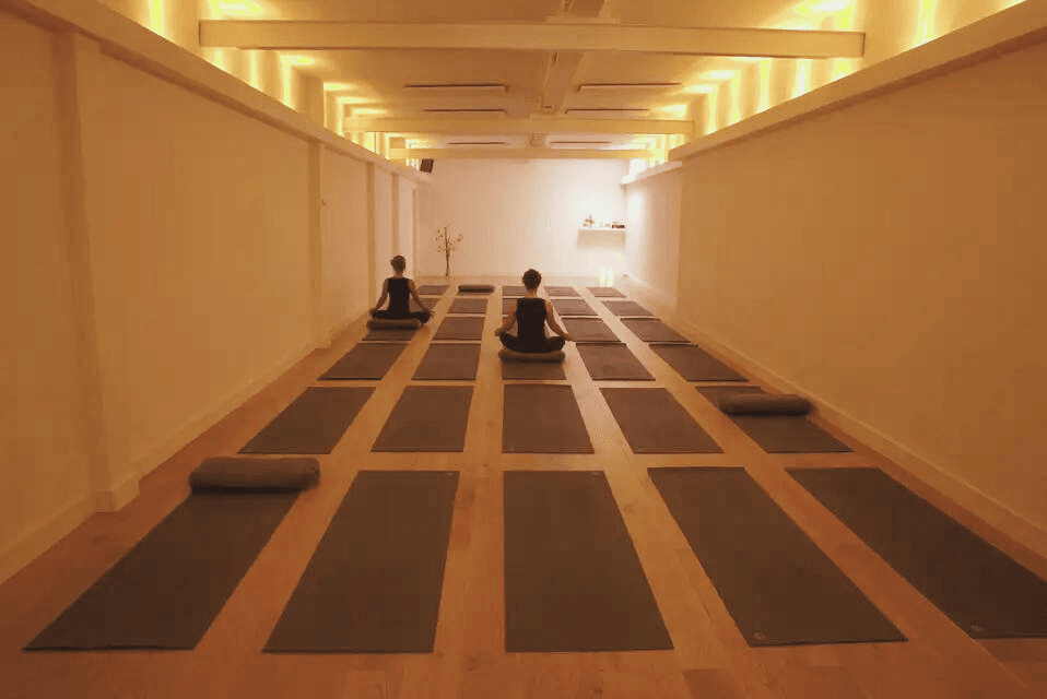 Banyan Yoga Studio Delft Met Matten